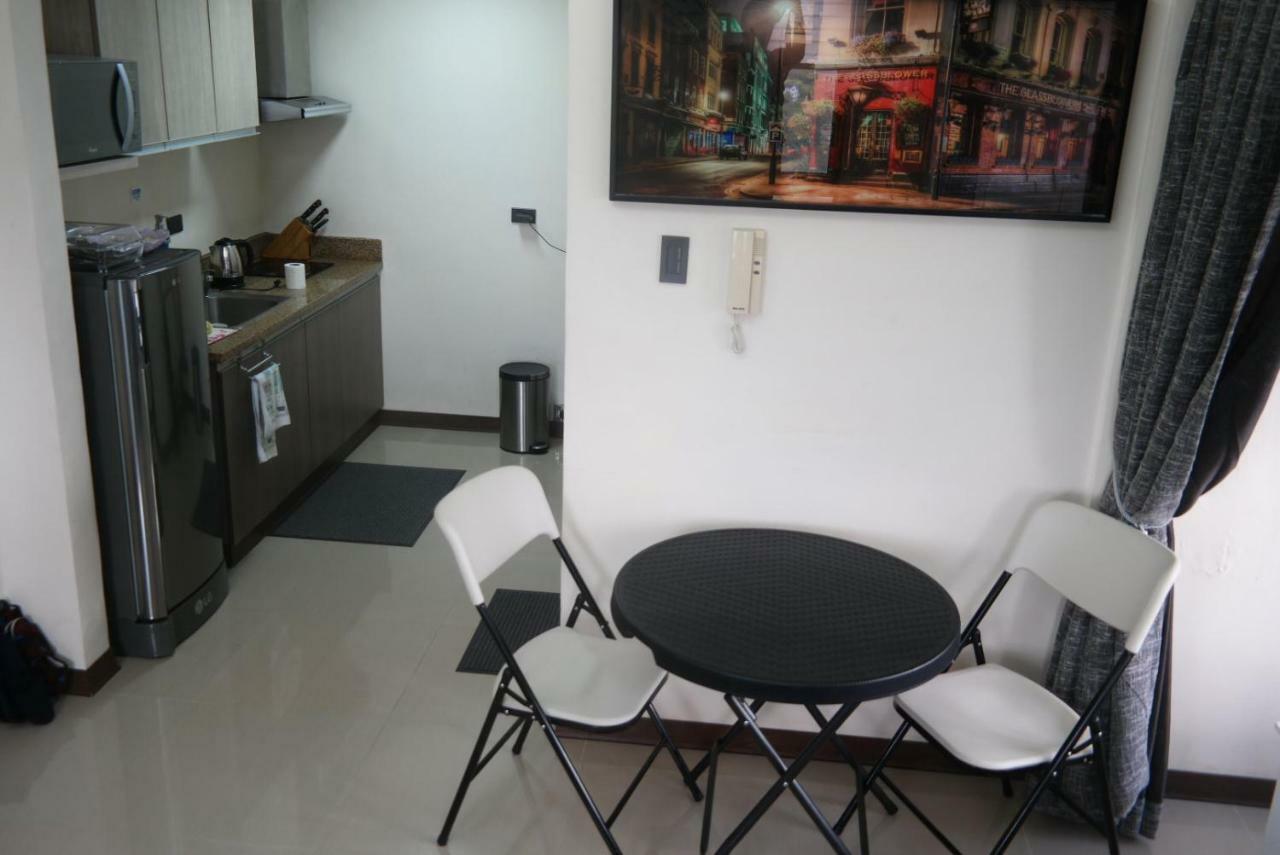Apartamento Splendido Tower 2 Ann's Unit Tagaytay City Exterior foto
